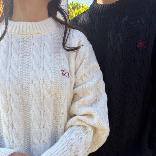 ケーブルニット